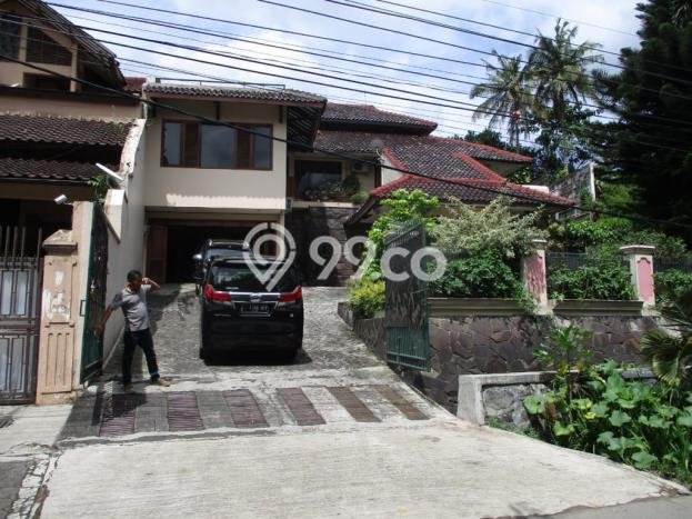 Rumah Eksklusif Best Location di Bandung, Jawa Barat Rumah Eksklusif Best Location di Bandung, Jawa Barat