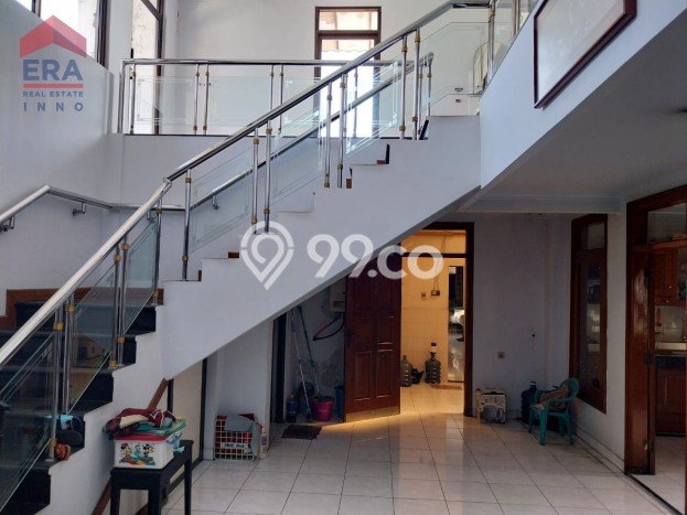 Siap Huni Hunian Elit 6 Kamar di Kiaracondong Dekat ke Mana Pun Siap Huni Hunian Elit 6 Kamar di Kiaracondong Dekat ke Mana Pun