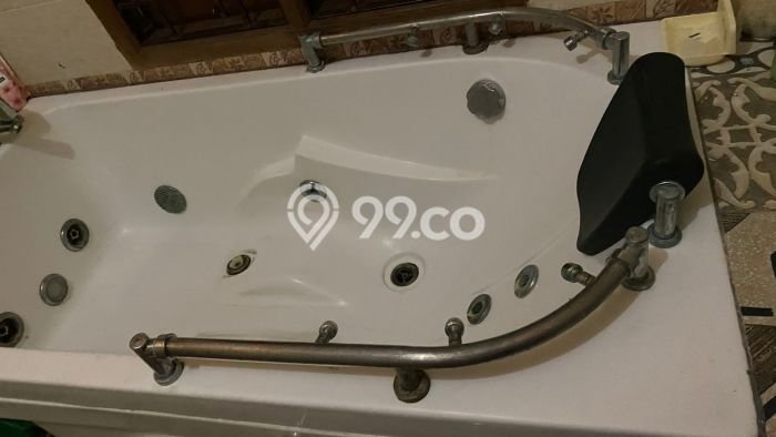 Rumah Elit LB 300m2 Siap Huni Desain Elegan di Caringin, Bandung Rumah Elit LB 300m2 Siap Huni Desain Elegan di Caringin, Bandung