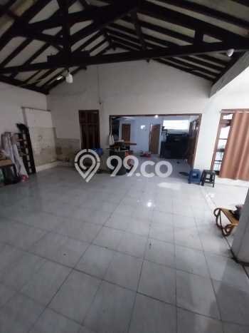 Rumah Mewah LB 400m2 Siap Huni Desain Elegan di Moch Toha, Bandung Rumah Mewah LB 400m2 Siap Huni Desain Elegan di Moch Toha, Bandung