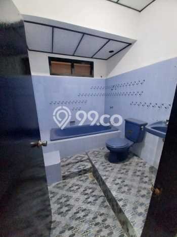 Rumah Mewah LB 400m2 Siap Huni Desain Elegan di Moch Toha, Bandung Rumah Mewah LB 400m2 Siap Huni Desain Elegan di Moch Toha, Bandung