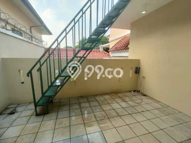Rumah Bagus Disewakan di Pondok Indah, Jakarta Selatan LT 700m2, LB 541m2 Rumah Bagus Disewakan di Pondok Indah, Jakarta Selatan LT 700m2, LB 541m2