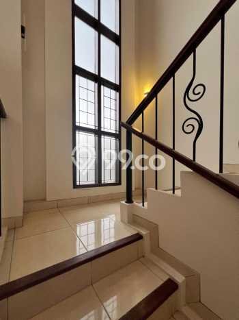 Jual Rumah Mewah Megah Dengan View Eksklusif di Lebak Bulus, Jakarta Selatan Jual Rumah Mewah Megah Dengan View Eksklusif di Lebak Bulus, Jakarta Selatan