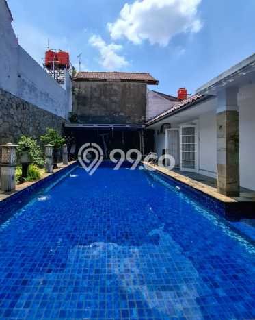 Ready to Use! Luxury House LT 529m2 Desain Elegan di Cipete Ready to Use! Luxury House LT 529m2 Desain Elegan di Cipete