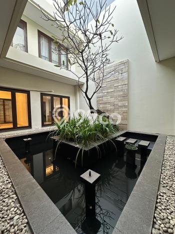 Rumah Elit Modern Tanpa Renovasi di Pondok Indah Jakarta Selatan Rumah Elit Modern Tanpa Renovasi di Pondok Indah Jakarta Selatan