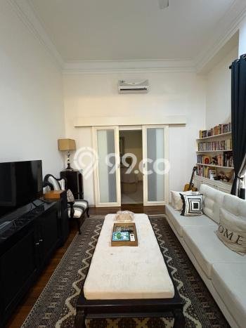 SIAP HUNI! Rumah Strategis area Kemang, Luas 700m² Bangunan 450m² SIAP HUNI! Rumah Strategis area Kemang, Luas 700m² Bangunan 450m²