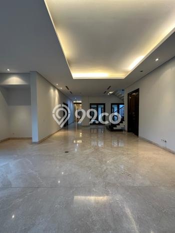 Rumah Elit Modern Tanpa Renovasi di Pondok Indah Jakarta Selatan Rumah Elit Modern Tanpa Renovasi di Pondok Indah Jakarta Selatan