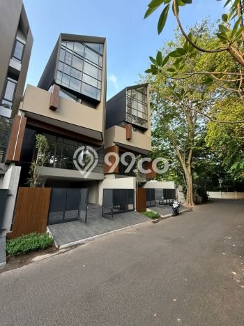 Rumah Mewah LB 385m2 Siap Huni Desain Elegan di Cipete, Jakarta Selatan Rumah Mewah LB 385m2 Siap Huni Desain Elegan di Cipete, Jakarta Selatan