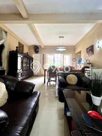 Dijual Rumah Luas Elegan Dengan View Cantik di Bintaro, Jakarta Selatan Dijual Rumah Luas Elegan Dengan View Cantik di Bintaro, Jakarta Selatan
