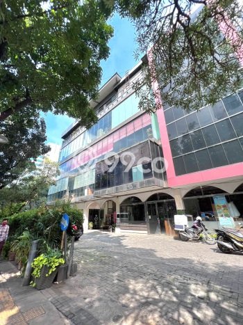 Kantor Bagus LT 471m2 LB 1500m2 Dijual di Menteng Jakarta Pusat Kantor Bagus LT 471m2 LB 1500m2 Dijual di Menteng Jakarta Pusat