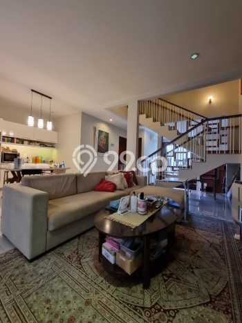 Hunian Mewah LB 300m2 Siap Huni Desain Elegan di Kemang, Jakarta Selatan Hunian Mewah LB 300m2 Siap Huni Desain Elegan di Kemang, Jakarta Selatan