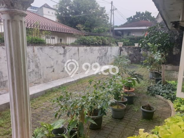 Jual Rumah Luas Megah Dengan View Eksklusif di Kemang, Jakarta Selatan Jual Rumah Luas Megah Dengan View Eksklusif di Kemang, Jakarta Selatan