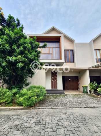 Ready to Use! Luxury House LT 177m2 Desain Elegan di Cipete Ready to Use! Luxury House LT 177m2 Desain Elegan di Cipete