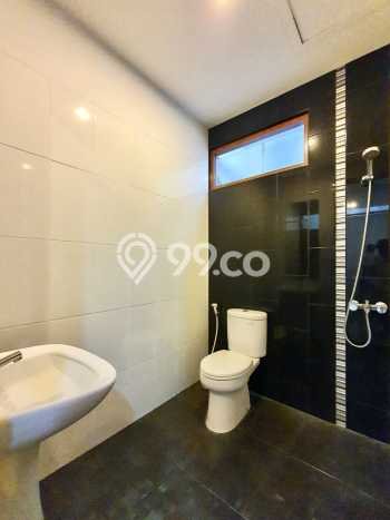 Ready to Use! Luxury House LT 177m2 Desain Elegan di Cipete Ready to Use! Luxury House LT 177m2 Desain Elegan di Cipete