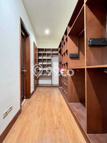 Ready to Use! Luxury House LT 300m2 Desain Elegan di Lebak Bulus Ready to Use! Luxury House LT 300m2 Desain Elegan di Lebak Bulus