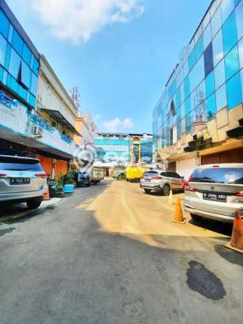 LOKASI PREMIUM! Ruko di Fatmawati, Luas 4m², Pusat Komersial LOKASI PREMIUM! Ruko di Fatmawati, Luas 4m², Pusat Komersial