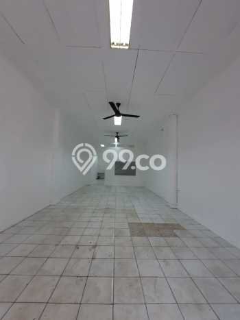 LOKASI PREMIUM! Ruko di Fatmawati, Luas 4m², Pusat Komersial LOKASI PREMIUM! Ruko di Fatmawati, Luas 4m², Pusat Komersial
