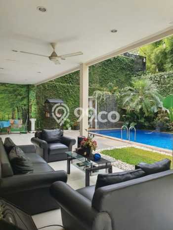 Dijual Rumah Luas Elegan Dengan View Cantik di Cirendeu, Jakarta Selatan Dijual Rumah Luas Elegan Dengan View Cantik di Cirendeu, Jakarta Selatan