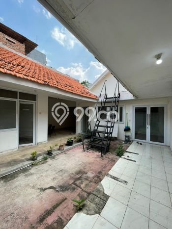 Ruko Dijual Lokasi Emas di Menteng Luas 214m2 Ruko Dijual Lokasi Emas di Menteng Luas 214m2