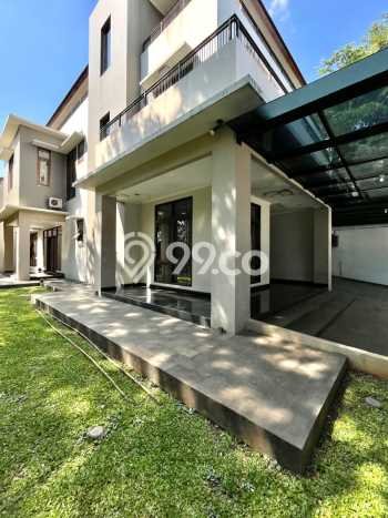 Rumah Elit Akses Mudah di Jakarta Selatan Semi Furnished Rumah Elit Akses Mudah di Jakarta Selatan Semi Furnished