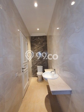 Hunian Mewah LB 360m2 Siap Pakai Desain Elegan di Kemang, Jakarta Selatan Hunian Mewah LB 360m2 Siap Pakai Desain Elegan di Kemang, Jakarta Selatan