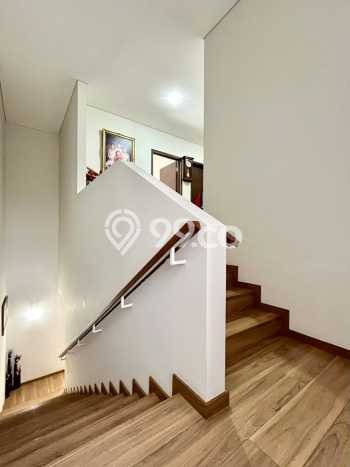 Dijual Rumah Mewah Elegan Dengan View Eksklusif di Lebak Bulus, Jakarta Selatan Dijual Rumah Mewah Elegan Dengan View Eksklusif di Lebak Bulus, Jakarta Selatan