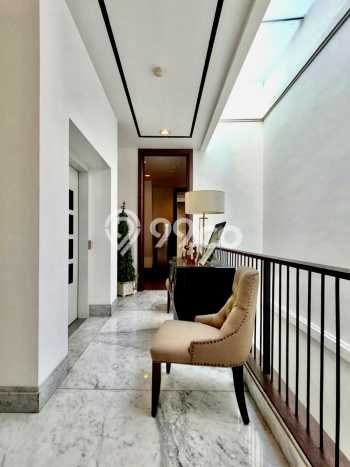 Dijual Rumah Luas Elegan Dengan View Cantik di Kemang, Jakarta Selatan Dijual Rumah Luas Elegan Dengan View Cantik di Kemang, Jakarta Selatan