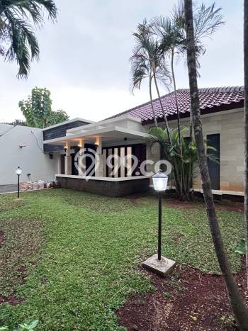 Rumah Luxury Modern Tanpa Renovasi di Kemang Jakarta Selatan Rumah Luxury Modern Tanpa Renovasi di Kemang Jakarta Selatan