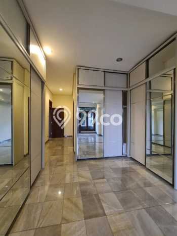 Rumah Luxury Modern Tanpa Renovasi di Kemang Jakarta Selatan Rumah Luxury Modern Tanpa Renovasi di Kemang Jakarta Selatan