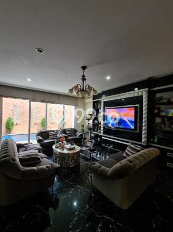 Jual Rumah Luas Elegan Dengan View Cantik di Cipete, Jakarta Selatan Jual Rumah Luas Elegan Dengan View Cantik di Cipete, Jakarta Selatan