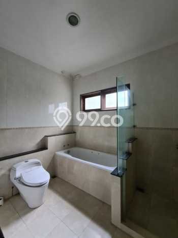 For Sale! Premium House LT 756m2 Desain Elegan di Pondok Indah For Sale! Premium House LT 756m2 Desain Elegan di Pondok Indah