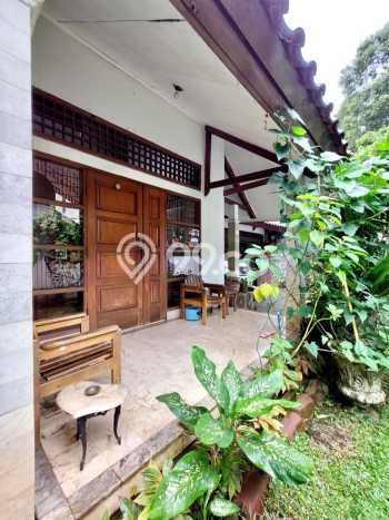 Jual Rumah Luas Elegan Dengan View Eksklusif di Senopati, Jakarta Selatan Jual Rumah Luas Elegan Dengan View Eksklusif di Senopati, Jakarta Selatan