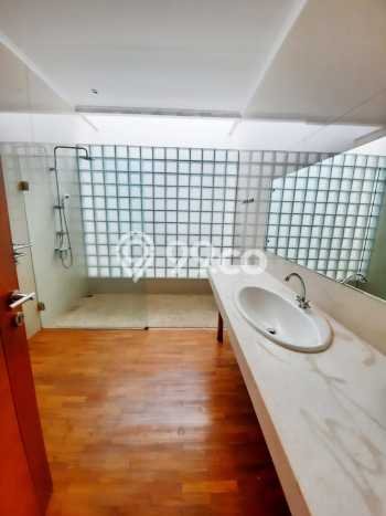 Rumah Luxury Modern Siap Huni di Cipete Jakarta Selatan Rumah Luxury Modern Siap Huni di Cipete Jakarta Selatan