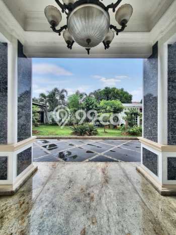 Hunian Eksklusif Siap Huni LT 1050m2 di Cilandak, Jakarta Selatan Hunian Eksklusif Siap Huni LT 1050m2 di Cilandak, Jakarta Selatan