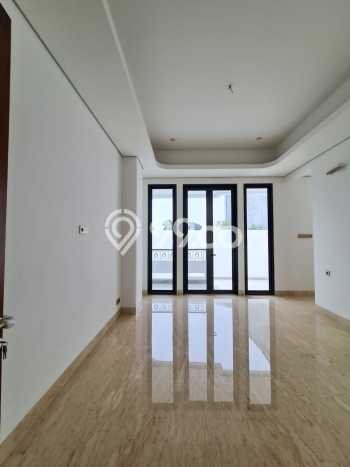 Hunian Mewah LB 900m2 Siap Pakai Desain Elegan di Permata Hijau, Jakarta Selatan Hunian Mewah LB 900m2 Siap Pakai Desain Elegan di Permata Hijau, Jakarta Selatan