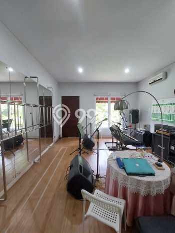 Siap Huni Hunian Elit 5 Kamar di Cilandak Dekat ke Mana Pun Siap Huni Hunian Elit 5 Kamar di Cilandak Dekat ke Mana Pun