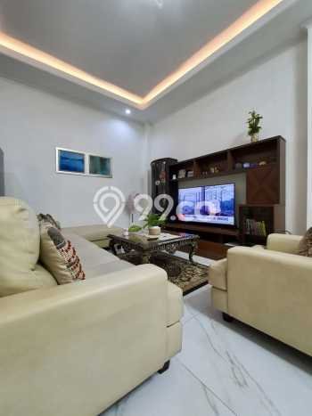 Hunian Elit LB 435m2 Siap Pakai Desain Elegan di Pondok Pinang, Jakarta Selatan Hunian Elit LB 435m2 Siap Pakai Desain Elegan di Pondok Pinang, Jakarta Selatan