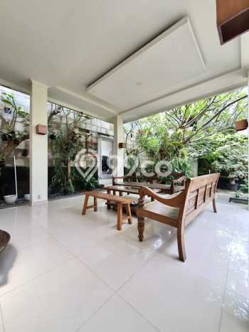 Ready to Use! Luxury House LT 497m2 Desain Elegan di Lebak Bulus Ready to Use! Luxury House LT 497m2 Desain Elegan di Lebak Bulus