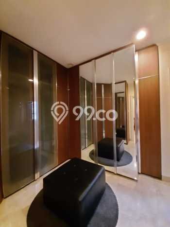 Rumah Luxury Modern Tanpa Renovasi di Pondok Indah Jakarta Selatan Rumah Luxury Modern Tanpa Renovasi di Pondok Indah Jakarta Selatan