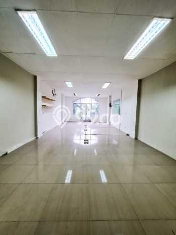 Ruko Dijual di Prime Area Jakarta Selatan Luas 200m2 Ruko Dijual di Prime Area Jakarta Selatan Luas 200m2