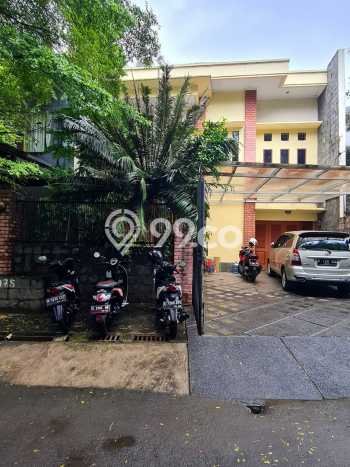 Rumah Elit Modern Tanpa Renovasi di Cipete Jakarta Selatan Rumah Elit Modern Tanpa Renovasi di Cipete Jakarta Selatan