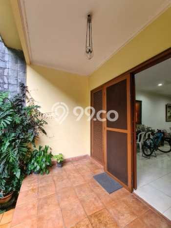 Rumah Elit Modern Tanpa Renovasi di Cipete Jakarta Selatan Rumah Elit Modern Tanpa Renovasi di Cipete Jakarta Selatan