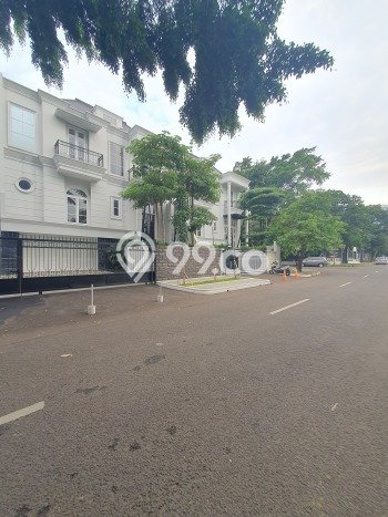 For Sale Rumah Elit Exclusive di Kebayoran Baru, Jakarta Selatan For Sale Rumah Elit Exclusive di Kebayoran Baru, Jakarta Selatan