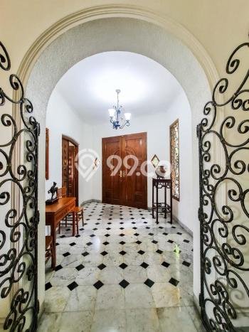 Siap Huni Hunian Elit 4 Kamar di Menteng Dekat ke Mana Saja Siap Huni Hunian Elit 4 Kamar di Menteng Dekat ke Mana Saja