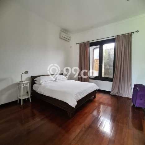 Rumah Idaman Keluarga! Rumah Mewah area Pondok Indah, Jakarta Selatan, Luas 1595m² Bangunan 700m² Rumah Idaman Keluarga! Rumah Mewah area Pondok Indah, Jakarta Selatan, Luas 1595m² Bangunan 700m²
