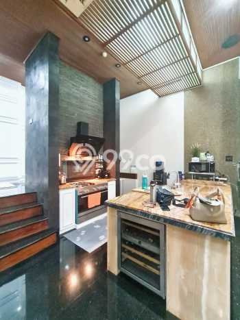 Rumah Elit Modern Siap Huni di Pondok Indah Jakarta Selatan Rumah Elit Modern Siap Huni di Pondok Indah Jakarta Selatan