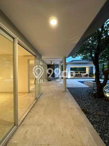 BEST DEAL! Rumah Untuk Investasi area Ampera, LT 773m2m² Bangunan 600m2m² BEST DEAL! Rumah Untuk Investasi area Ampera, LT 773m2m² Bangunan 600m2m²