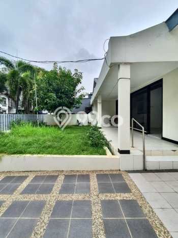 Rumah Siap Huni lokasi , Jakarta Selatan, Luas 329m2m² LB 250m2m² Rumah Siap Huni lokasi , Jakarta Selatan, Luas 329m2m² LB 250m2m²