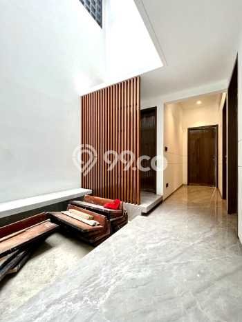Rumah Area Strategis di Pondok Indah, Jakarta Selatan, Luas 136m² Bangunan 400m² Rumah Area Strategis di Pondok Indah, Jakarta Selatan, Luas 136m² Bangunan 400m²