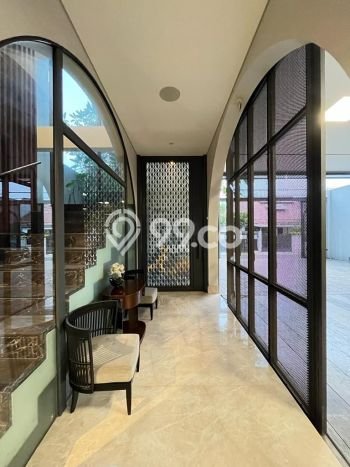 Untuk Dijual! Ruko di Senopati Jakarta Selatan LT 350m2 / LB 700m2 Kawasan Strategis Untuk Dijual! Ruko di Senopati Jakarta Selatan LT 350m2 / LB 700m2 Kawasan Strategis
